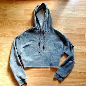 Camo cropped hoodie